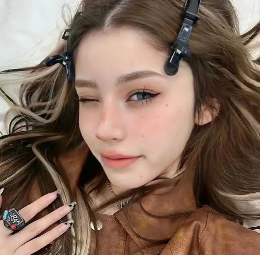 我想变成鸟，所以跳起来